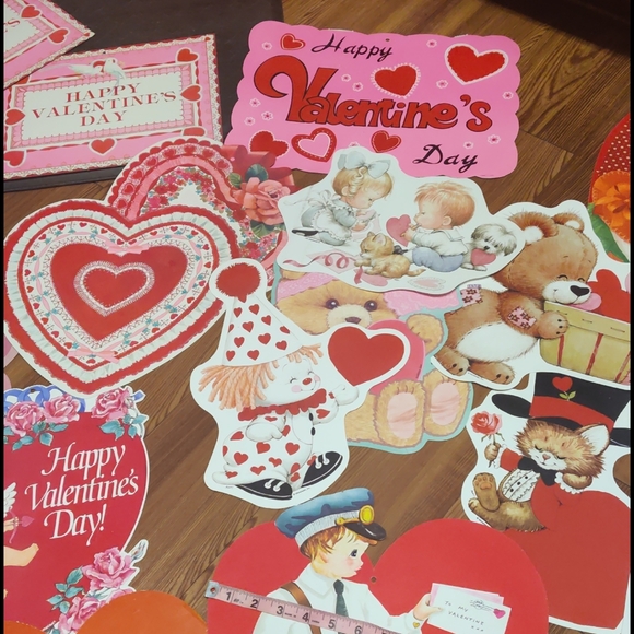 Vintage Valentine's Day window cutouts 70s -80 - Picture 5 of 11